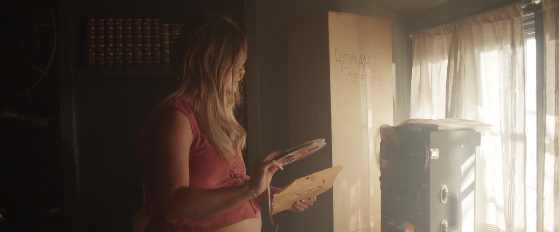 DailyDuff-dot-nl_TheHauntingOfSharonTate1940.jpg DailyDuff-dot-nl_TheHauntingOfSharonTate1940.jpg