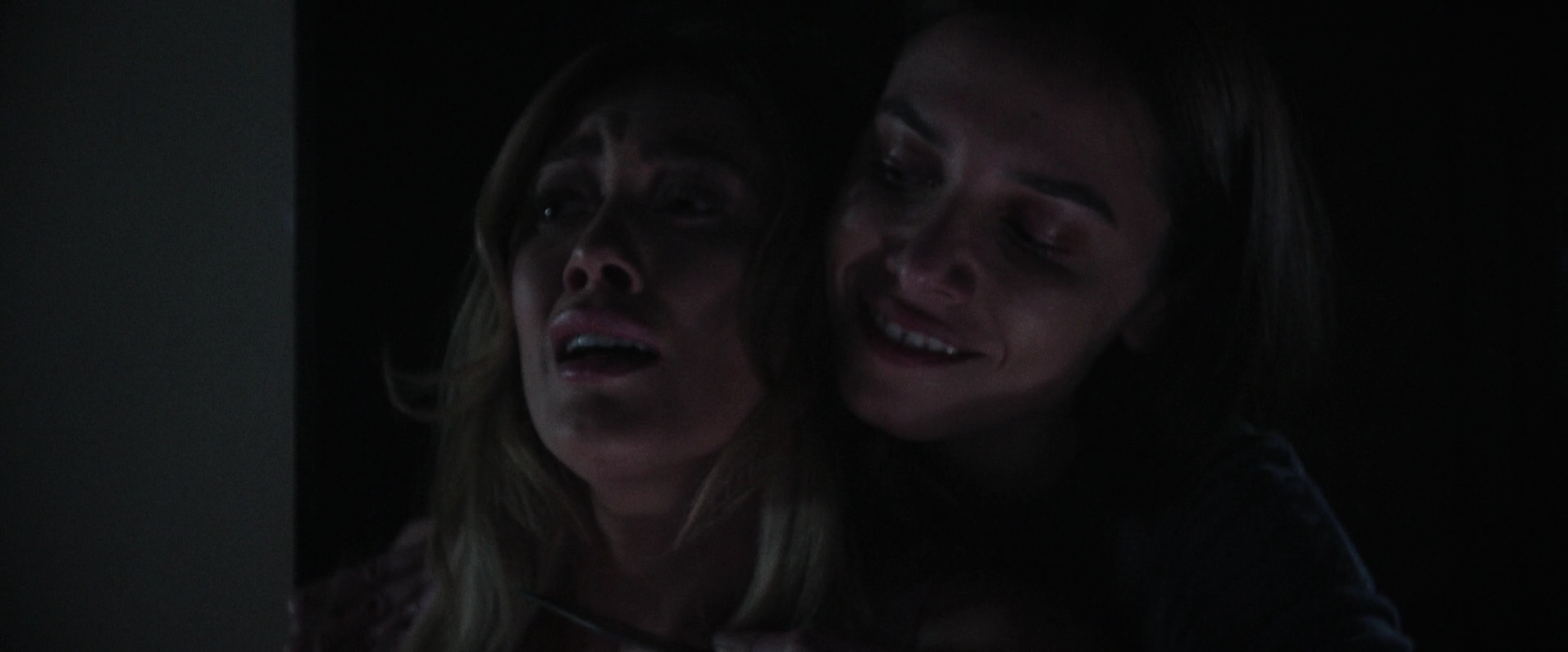 DailyDuff-dot-nl_TheHauntingOfSharonTate2430.jpg DailyDuff-dot-nl_TheHauntingOfSharonTate2430.jpg