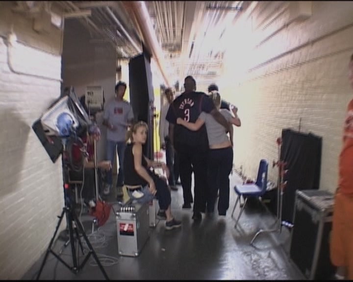 DailyDuff-dot-org_ThePerfectMan-OnSetWithHilary0014.jpg DailyDuff-dot-org_ThePerfectMan-OnSetWithHilary0014.jpg