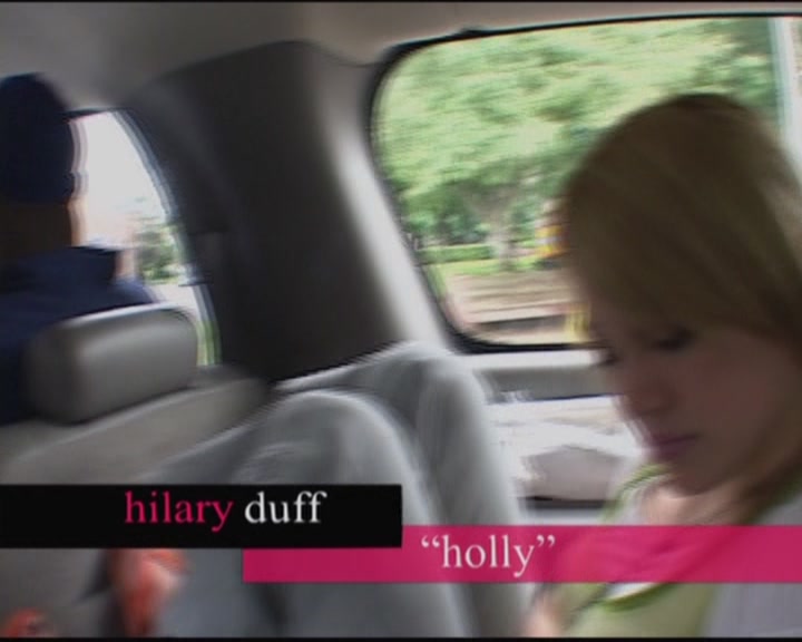 DailyDuff-dot-org_ThePerfectMan-OnSetWithHilary0026.jpg