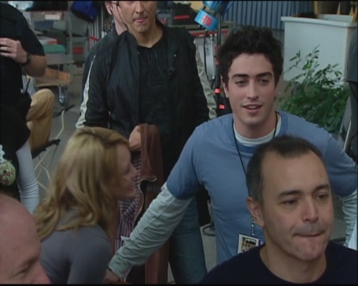 DailyDuff-dot-org_ThePerfectMan-OnSetWithHilary0060.jpg DailyDuff-dot-org_ThePerfectMan-OnSetWithHilary0060.jpg