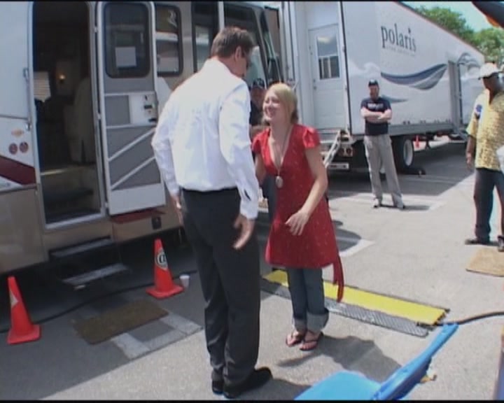 DailyDuff-dot-org_ThePerfectMan-OnSetWithHilary0226.jpg DailyDuff-dot-org_ThePerfectMan-OnSetWithHilary0226.jpg