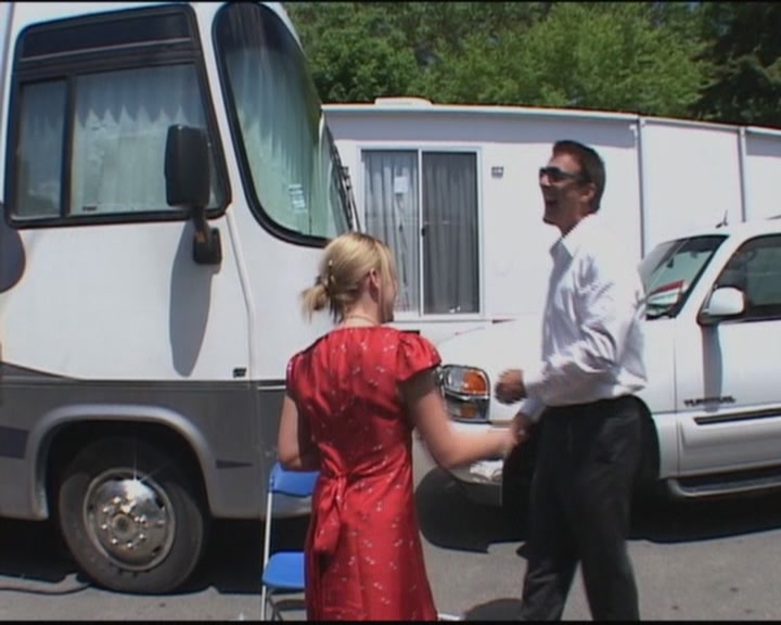 DailyDuff-dot-org_ThePerfectMan-OnSetWithHilary0244.jpg
