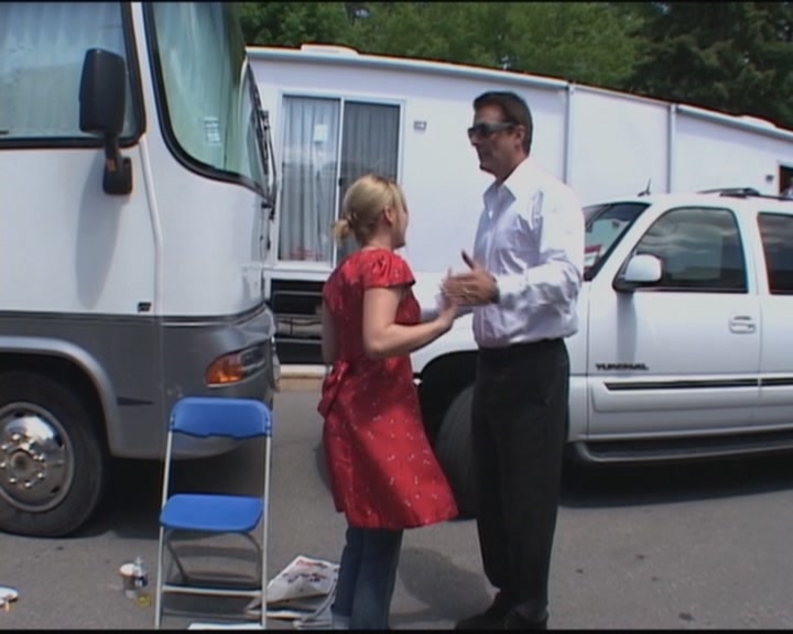 DailyDuff-dot-org_ThePerfectMan-OnSetWithHilary0250.jpg DailyDuff-dot-org_ThePerfectMan-OnSetWithHilary0250.jpg