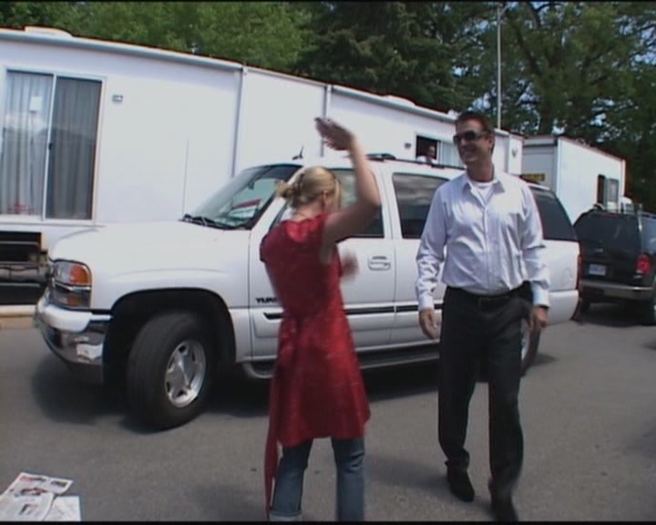 DailyDuff-dot-org_ThePerfectMan-OnSetWithHilary0258.jpg DailyDuff-dot-org_ThePerfectMan-OnSetWithHilary0258.jpg