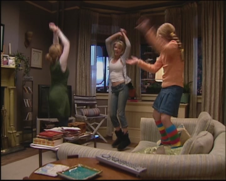 DailyDuff-dot-org_ThePerfectMan-OnSetWithHilary0279.jpg DailyDuff-dot-org_ThePerfectMan-OnSetWithHilary0279.jpg