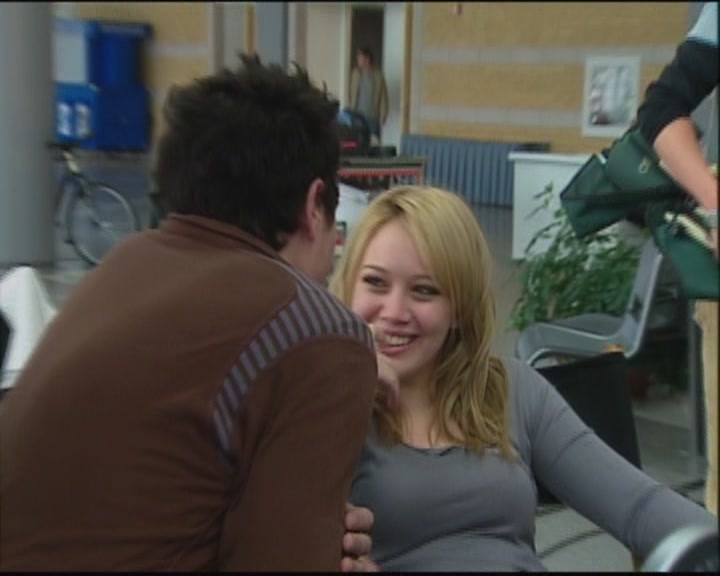 DailyDuff-dot-org_ThePerfectMan-OnSetWithHilary0299.jpg DailyDuff-dot-org_ThePerfectMan-OnSetWithHilary0299.jpg