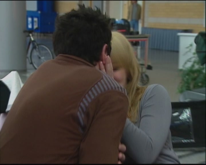 DailyDuff-dot-org_ThePerfectMan-OnSetWithHilary0300.jpg DailyDuff-dot-org_ThePerfectMan-OnSetWithHilary0300.jpg