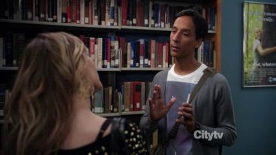 DailyDuff-dot-Org_Community2x07AerodynamicsofGender_Captures00058.jpg