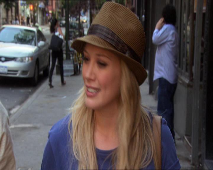 GossipGirlFan_dot_nl-3x04DanTheFleurette0319.jpg GossipGirlFan_dot_nl-3x04DanTheFleurette0319.jpg