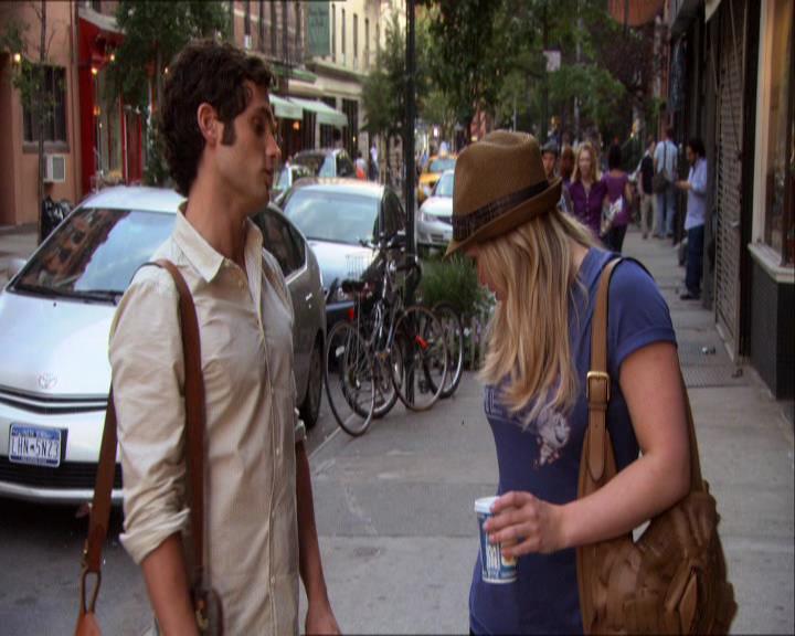 GossipGirlFan_dot_nl-3x04DanTheFleurette0334.jpg GossipGirlFan_dot_nl-3x04DanTheFleurette0334.jpg