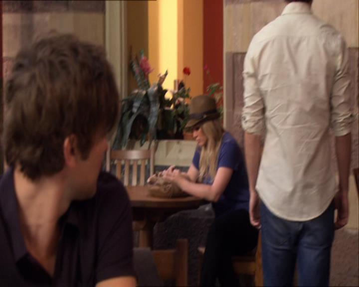 GossipGirlFan_dot_nl-3x04DanTheFleurette0792.jpg GossipGirlFan_dot_nl-3x04DanTheFleurette0792.jpg