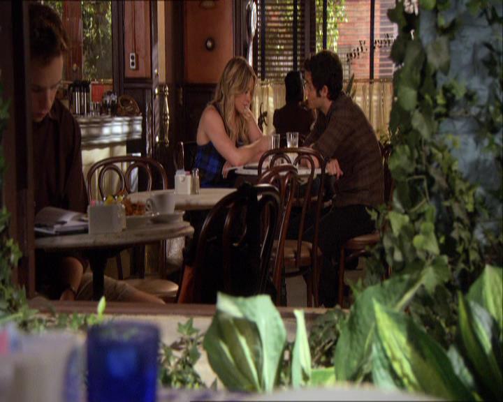 GossipGirlFan_dot_nl-3x04DanTheFleurette1000.jpg