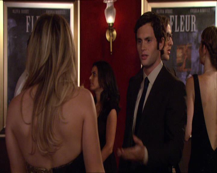 GossipGirlFan_dot_nl-3x04DanTheFleurette1489.jpg GossipGirlFan_dot_nl-3x04DanTheFleurette1489.jpg