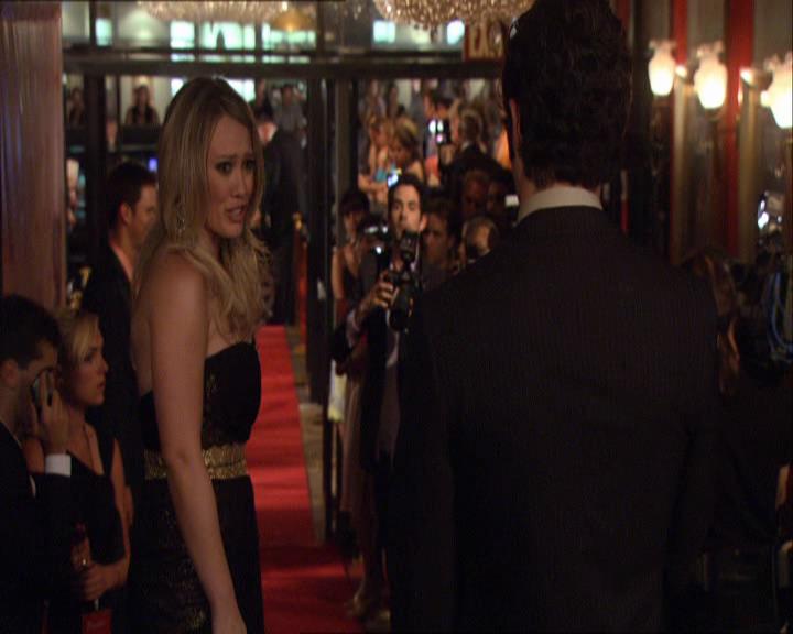 GossipGirlFan_dot_nl-3x04DanTheFleurette1523.jpg GossipGirlFan_dot_nl-3x04DanTheFleurette1523.jpg