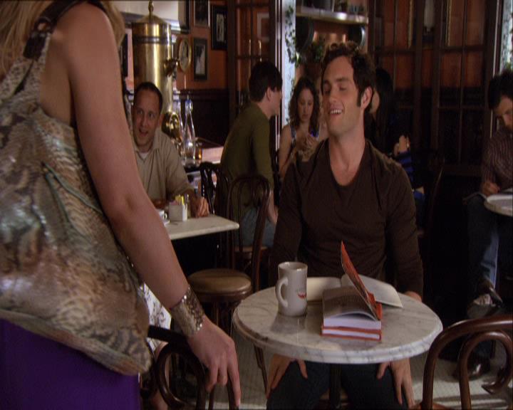 GossipGirlFan_dot_nl-3x04DanTheFleurette2240.jpg GossipGirlFan_dot_nl-3x04DanTheFleurette2240.jpg