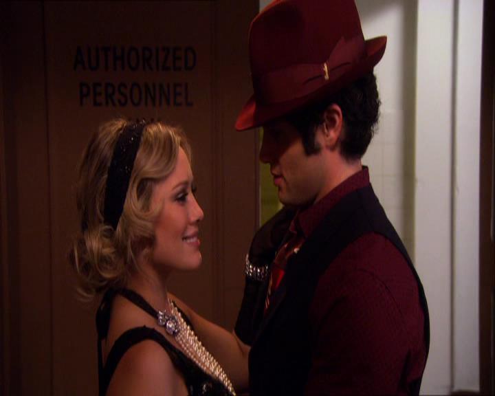 GossipGirlFan_dot_nl-3x07HowToSucceedInBassness1998.jpg