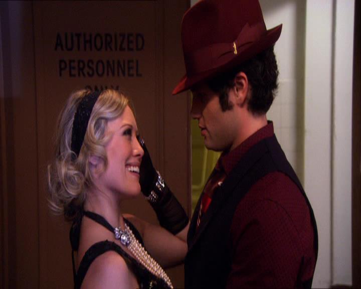 GossipGirlFan_dot_nl-3x07HowToSucceedInBassness1999.jpg