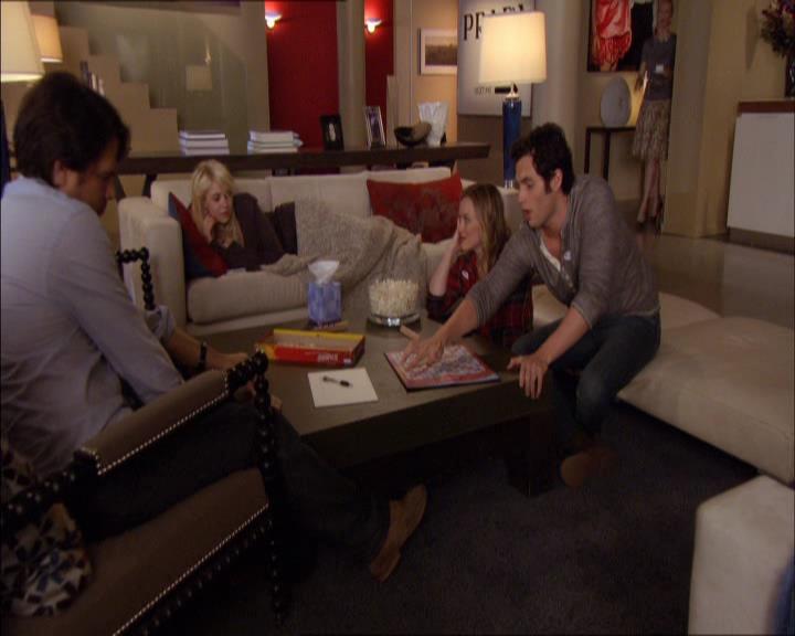 GossipGirlFan_dot_nl-3x08TheGrandfatherPartII0712.jpg GossipGirlFan_dot_nl-3x08TheGrandfatherPartII0712.jpg