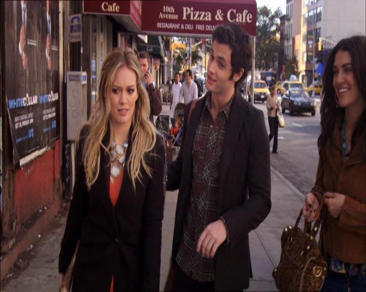 GossipGirlFan_dot_nl-3x09TheyShootHumphreyDontThey0418.jpg