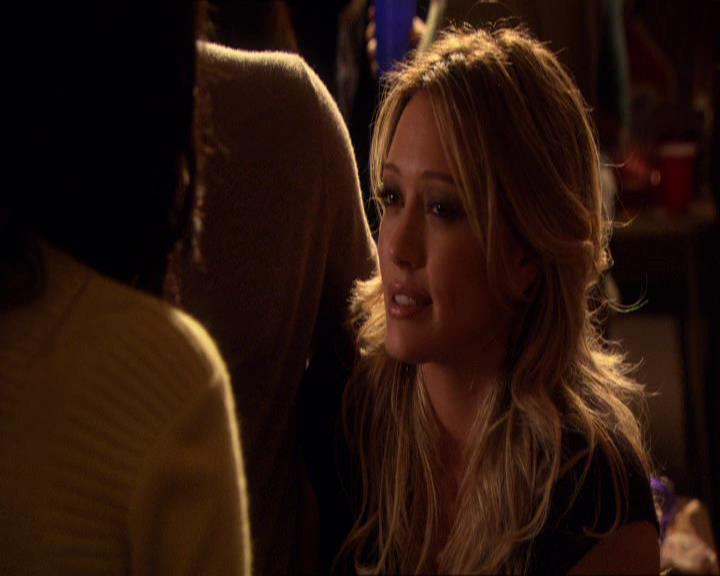 GossipGirlFan_dot_nl-3x09TheyShootHumphreyDontThey1310.jpg GossipGirlFan_dot_nl-3x09TheyShootHumphreyDontThey1310.jpg