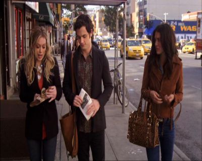 GossipGirlFan_dot_nl-3x09TheyShootHumphreyDontThey0409.jpg