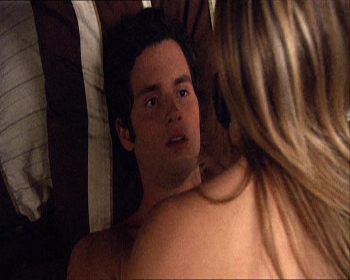 GossipGirlFan_dot_nl-3x10TheLastDaysOfDiscoStick1223.jpg GossipGirlFan_dot_nl-3x10TheLastDaysOfDiscoStick1223.jpg