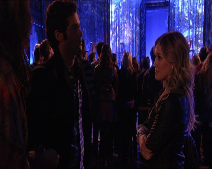 GossipGirlFan_dot_nl-3x10TheLastDaysOfDiscoStick2102.jpg GossipGirlFan_dot_nl-3x10TheLastDaysOfDiscoStick2102.jpg