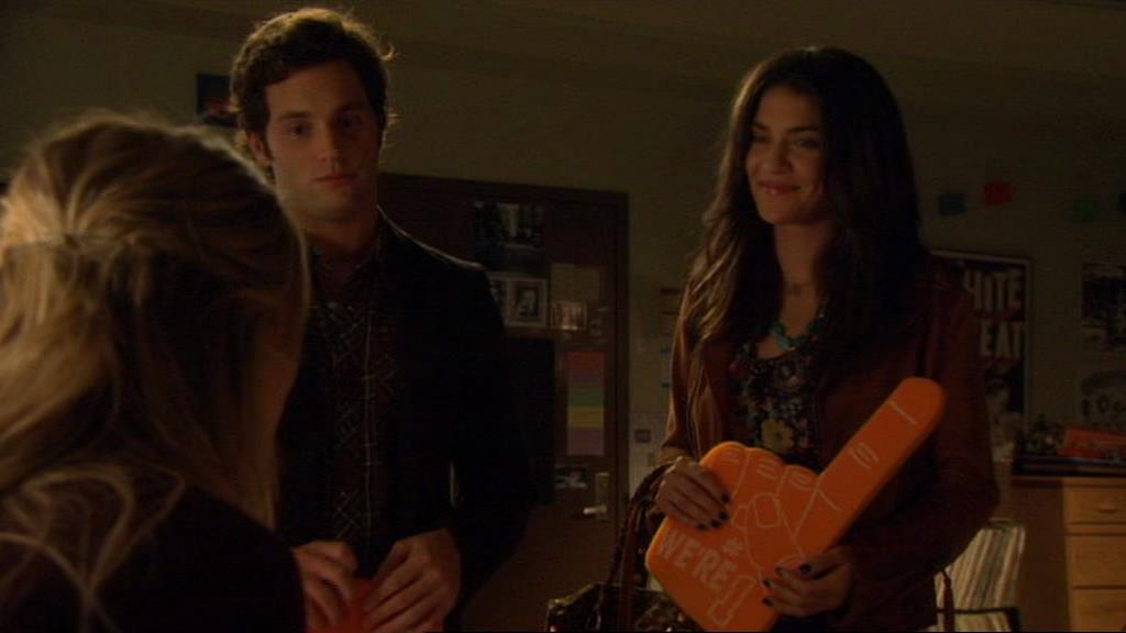 GossipGirlFan-dot-nl_3x09TheyShootHumpreysDontThey-UnairedScenes00063.jpg