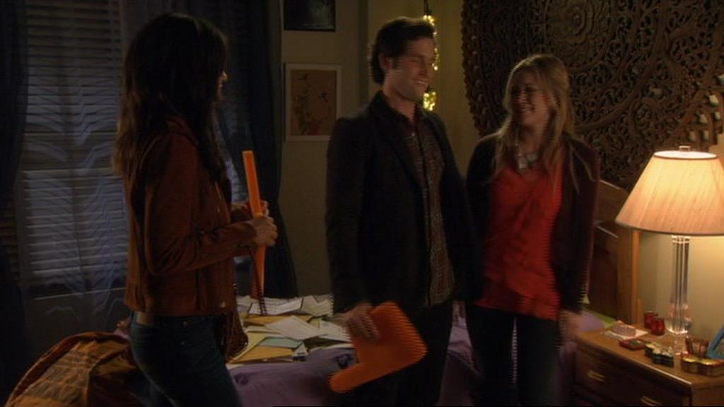 GossipGirlFan-dot-nl_3x09TheyShootHumpreysDontThey-UnairedScenes00077.jpg