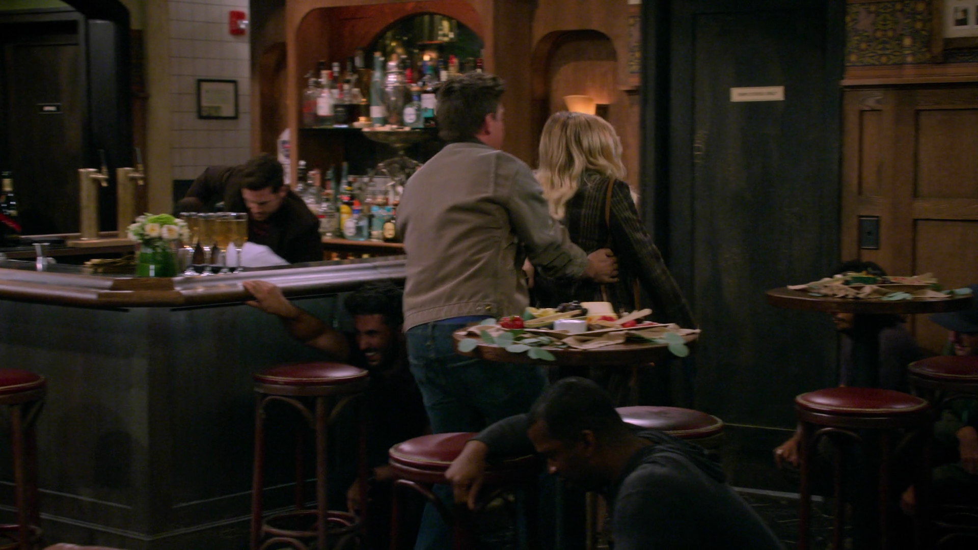 DailyDuff-dot-nl_HowIMetYourFather-1x01-0717.jpg