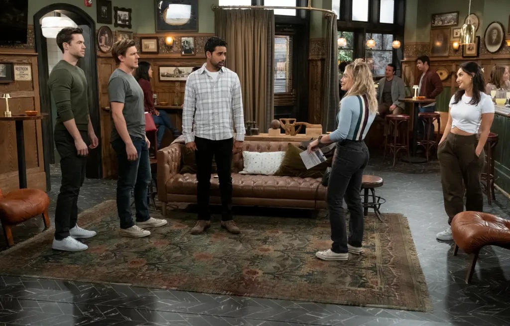 2x09-005.jpg