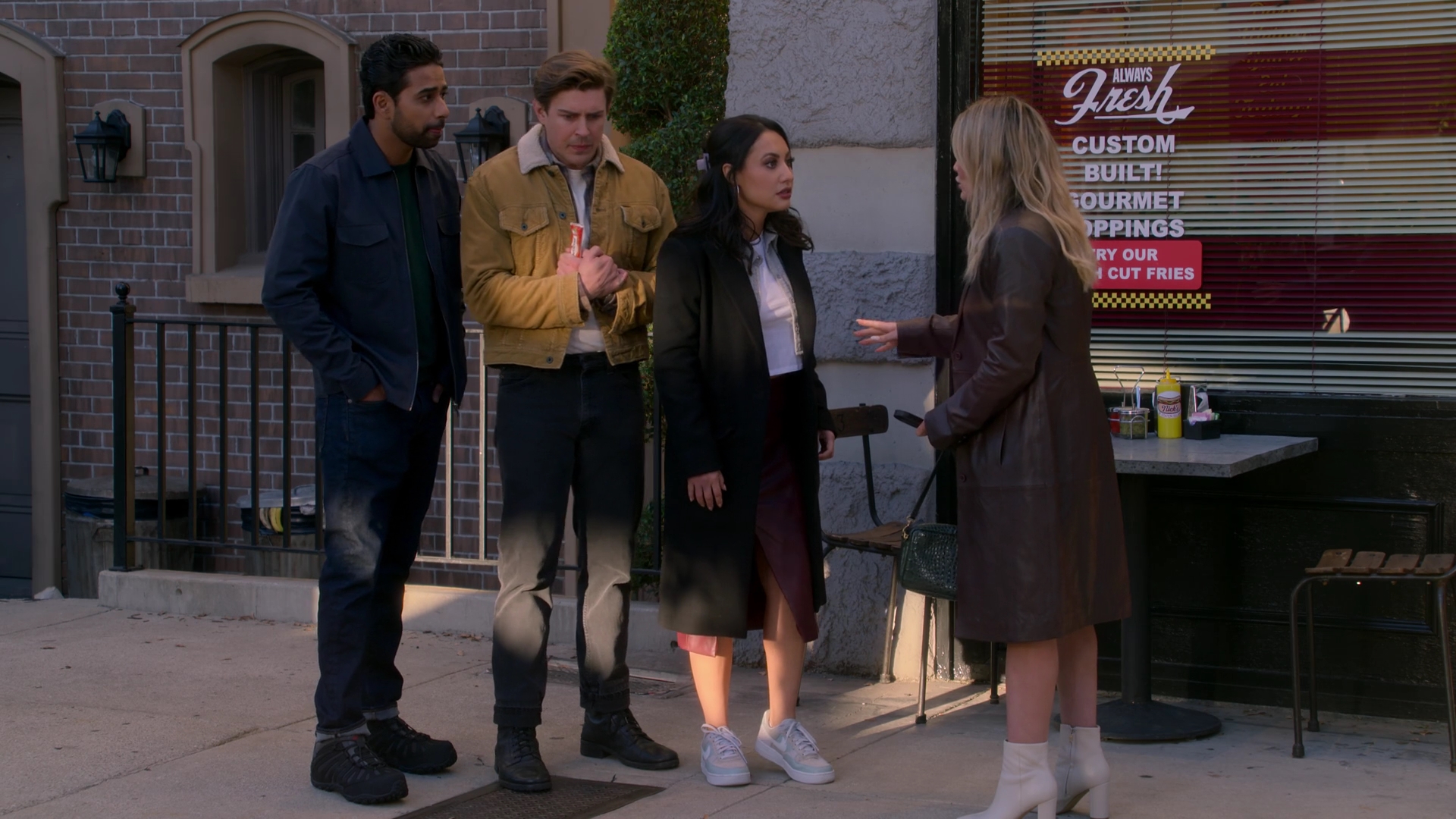 daily-duff-dot-nl_HowIMetYourFather2x12-0831.jpg