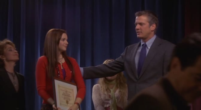 DailyDuff-dot-nl_2x14JoanOfArcadia1546.jpg