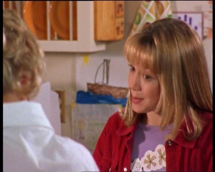DailyDuff-dot-nl_LizzieMcGuireSeries-WhenMomsAttacks0148.jpg DailyDuff-dot-nl_LizzieMcGuireSeries-WhenMomsAttacks0148.jpg