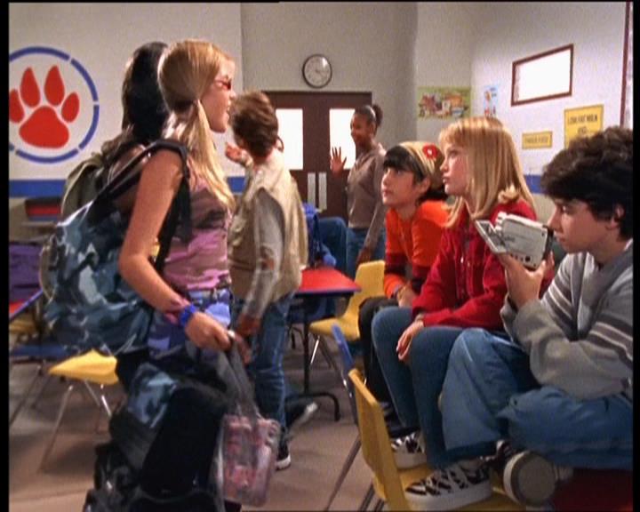DailyDuff-dot-nl_LizzieMcGuireSeries-WhenMomsAttacks0216.jpg DailyDuff-dot-nl_LizzieMcGuireSeries-WhenMomsAttacks0216.jpg