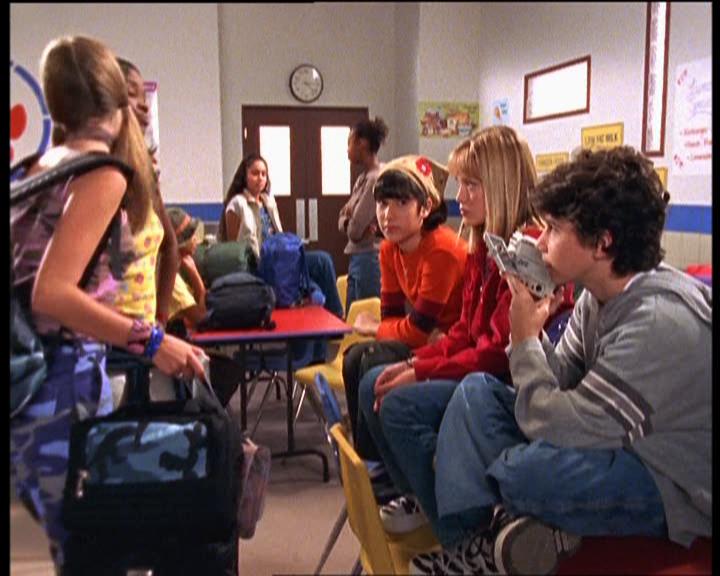 DailyDuff-dot-nl_LizzieMcGuireSeries-WhenMomsAttacks0254.jpg DailyDuff-dot-nl_LizzieMcGuireSeries-WhenMomsAttacks0254.jpg