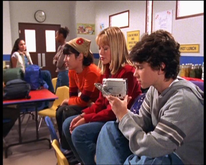 DailyDuff-dot-nl_LizzieMcGuireSeries-WhenMomsAttacks0256.jpg
