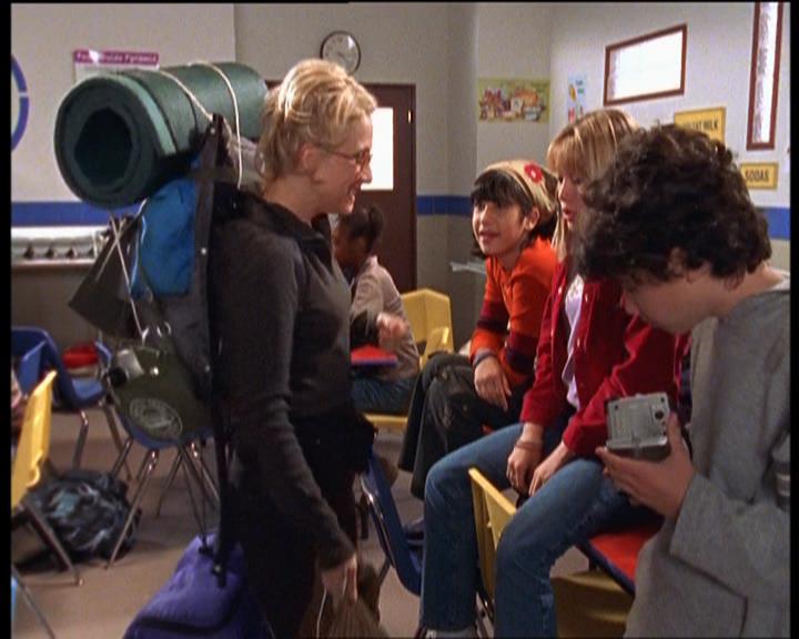 DailyDuff-dot-nl_LizzieMcGuireSeries-WhenMomsAttacks0358.jpg DailyDuff-dot-nl_LizzieMcGuireSeries-WhenMomsAttacks0358.jpg