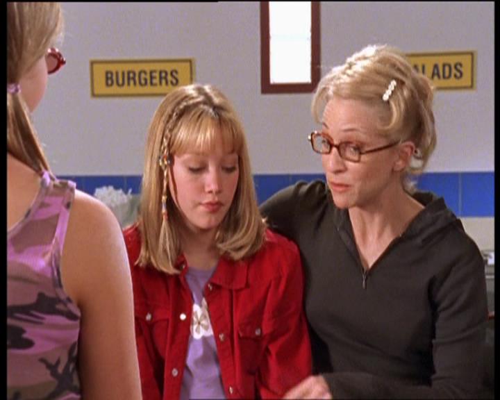 DailyDuff-dot-nl_LizzieMcGuireSeries-WhenMomsAttacks0386.jpg