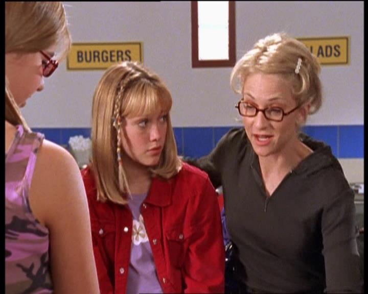 DailyDuff-dot-nl_LizzieMcGuireSeries-WhenMomsAttacks0387.jpg DailyDuff-dot-nl_LizzieMcGuireSeries-WhenMomsAttacks0387.jpg