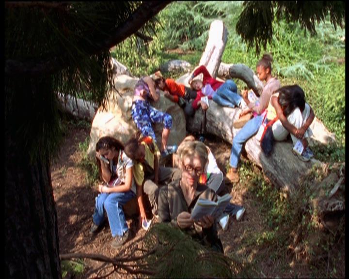 DailyDuff-dot-nl_LizzieMcGuireSeries-WhenMomsAttacks0644.jpg DailyDuff-dot-nl_LizzieMcGuireSeries-WhenMomsAttacks0644.jpg