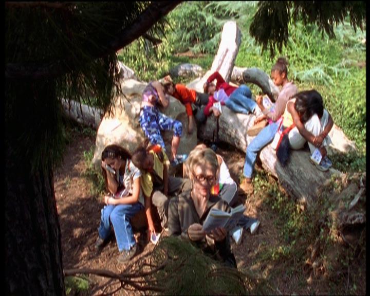 DailyDuff-dot-nl_LizzieMcGuireSeries-WhenMomsAttacks0645.jpg DailyDuff-dot-nl_LizzieMcGuireSeries-WhenMomsAttacks0645.jpg