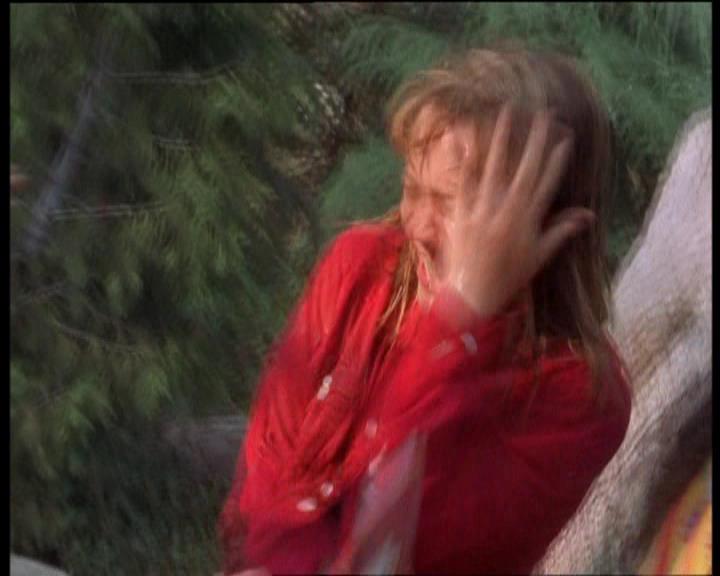 DailyDuff-dot-nl_LizzieMcGuireSeries-WhenMomsAttacks0680.jpg DailyDuff-dot-nl_LizzieMcGuireSeries-WhenMomsAttacks0680.jpg