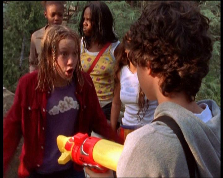 DailyDuff-dot-nl_LizzieMcGuireSeries-WhenMomsAttacks0703.jpg DailyDuff-dot-nl_LizzieMcGuireSeries-WhenMomsAttacks0703.jpg