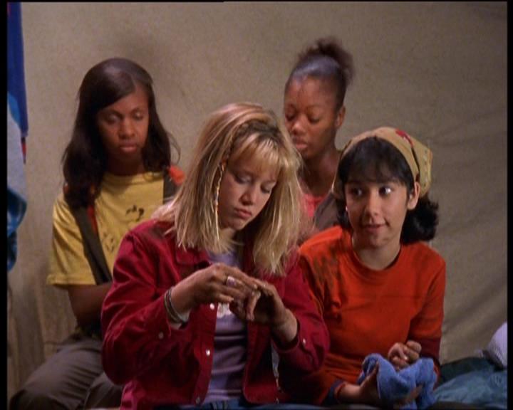 DailyDuff-dot-nl_LizzieMcGuireSeries-WhenMomsAttacks0721.jpg DailyDuff-dot-nl_LizzieMcGuireSeries-WhenMomsAttacks0721.jpg