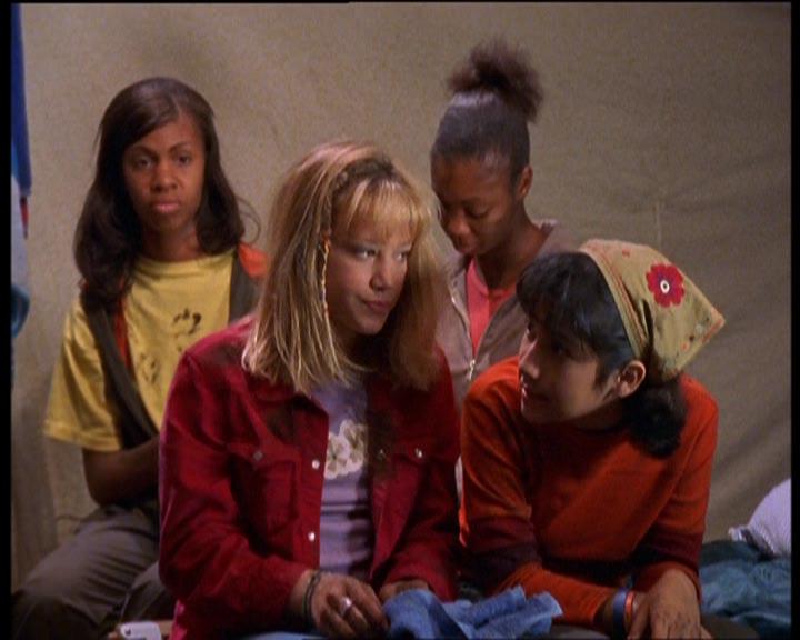 DailyDuff-dot-nl_LizzieMcGuireSeries-WhenMomsAttacks0740.jpg DailyDuff-dot-nl_LizzieMcGuireSeries-WhenMomsAttacks0740.jpg
