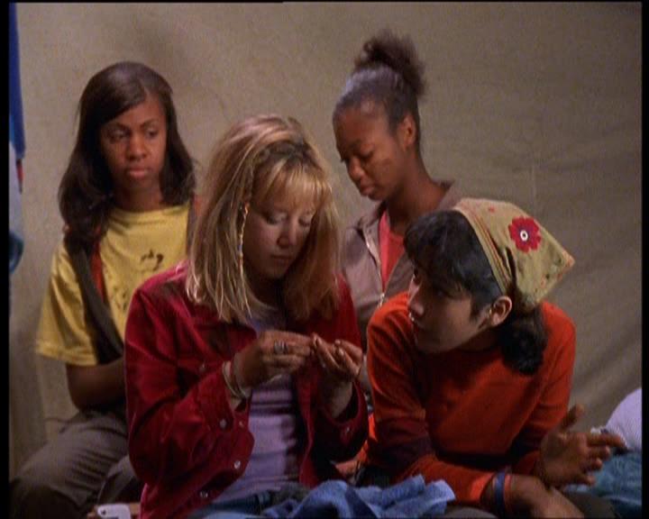 DailyDuff-dot-nl_LizzieMcGuireSeries-WhenMomsAttacks0741.jpg DailyDuff-dot-nl_LizzieMcGuireSeries-WhenMomsAttacks0741.jpg