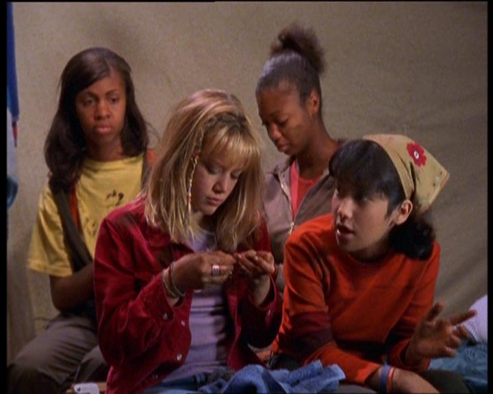 DailyDuff-dot-nl_LizzieMcGuireSeries-WhenMomsAttacks0742.jpg DailyDuff-dot-nl_LizzieMcGuireSeries-WhenMomsAttacks0742.jpg