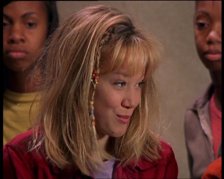 DailyDuff-dot-nl_LizzieMcGuireSeries-WhenMomsAttacks0748.jpg DailyDuff-dot-nl_LizzieMcGuireSeries-WhenMomsAttacks0748.jpg